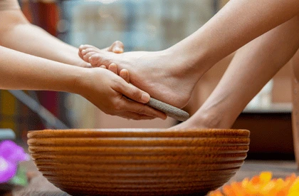 Foot and Hand Care in Varanasi 6 Foot spa